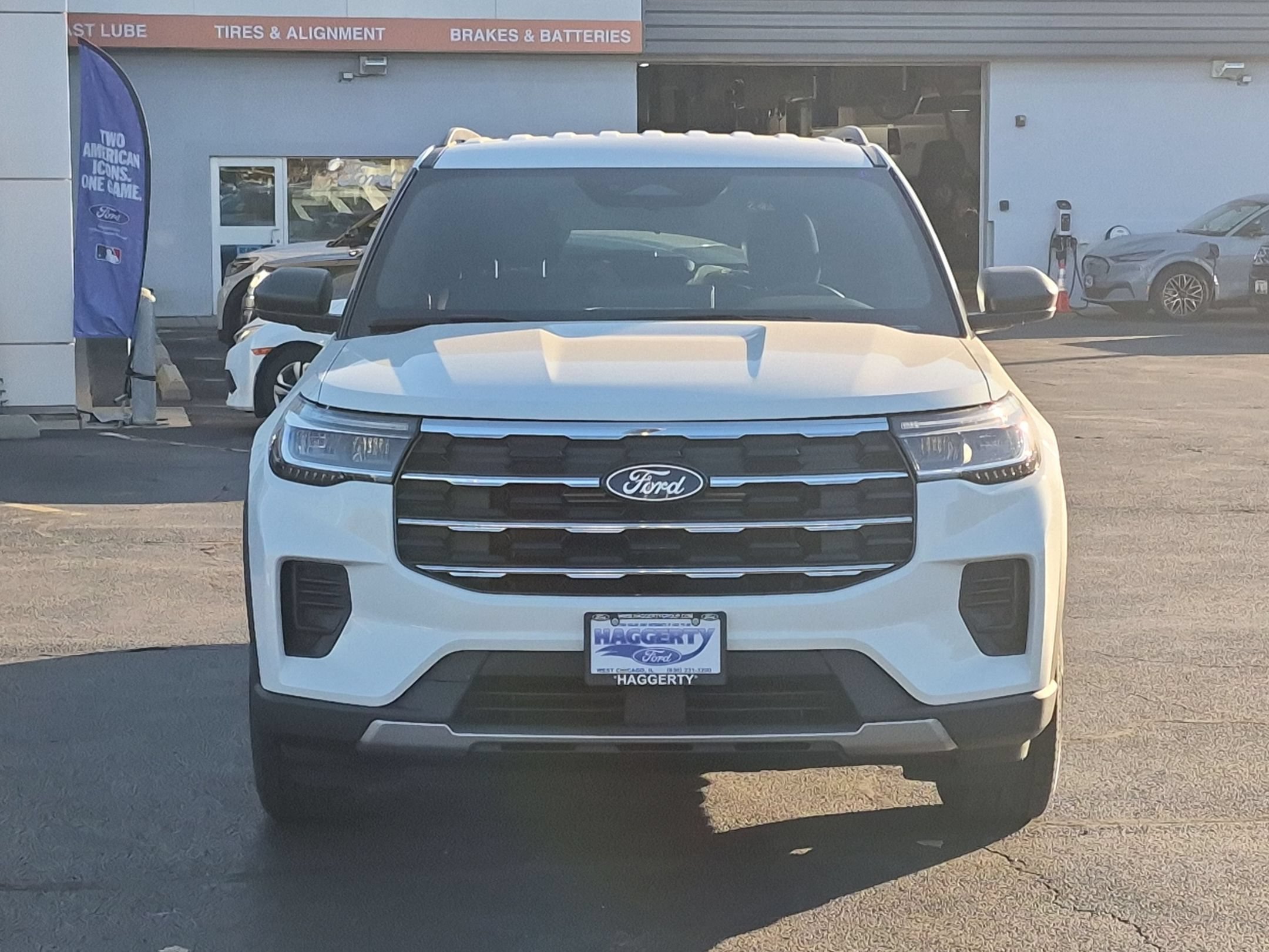 New 2027 Ford Explorer Active w/200A Pkg Active w/200A Pkg 4WD