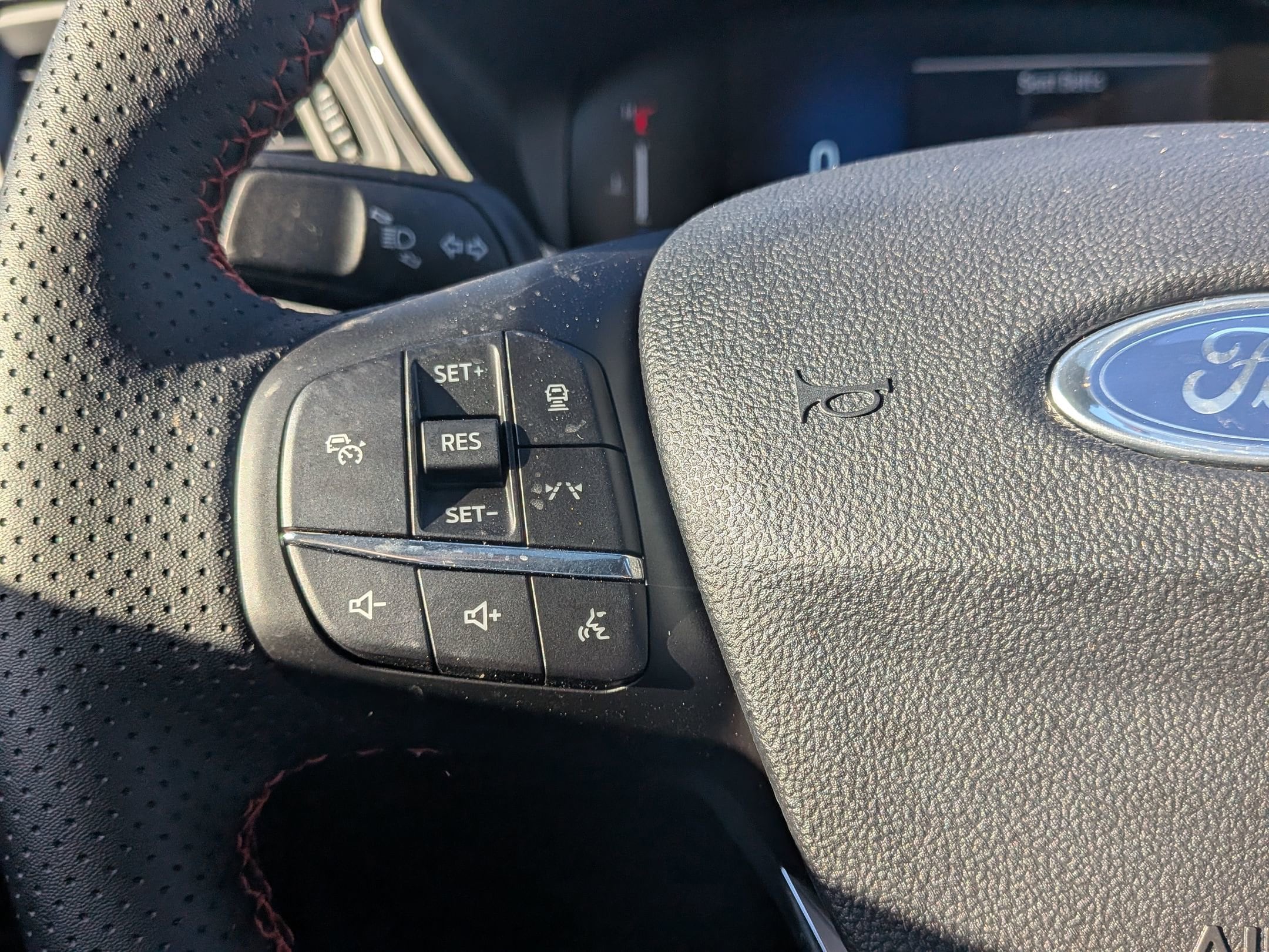 2026 FORD ESCAPE - Image 15