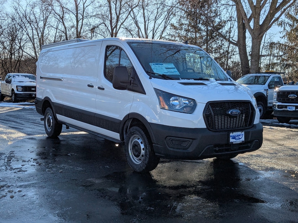 New 2024 Ford Transit T-250 130 Low Rf 9070 GVWR RWD T-250 148 Low Rf 9070 GVWR RWD