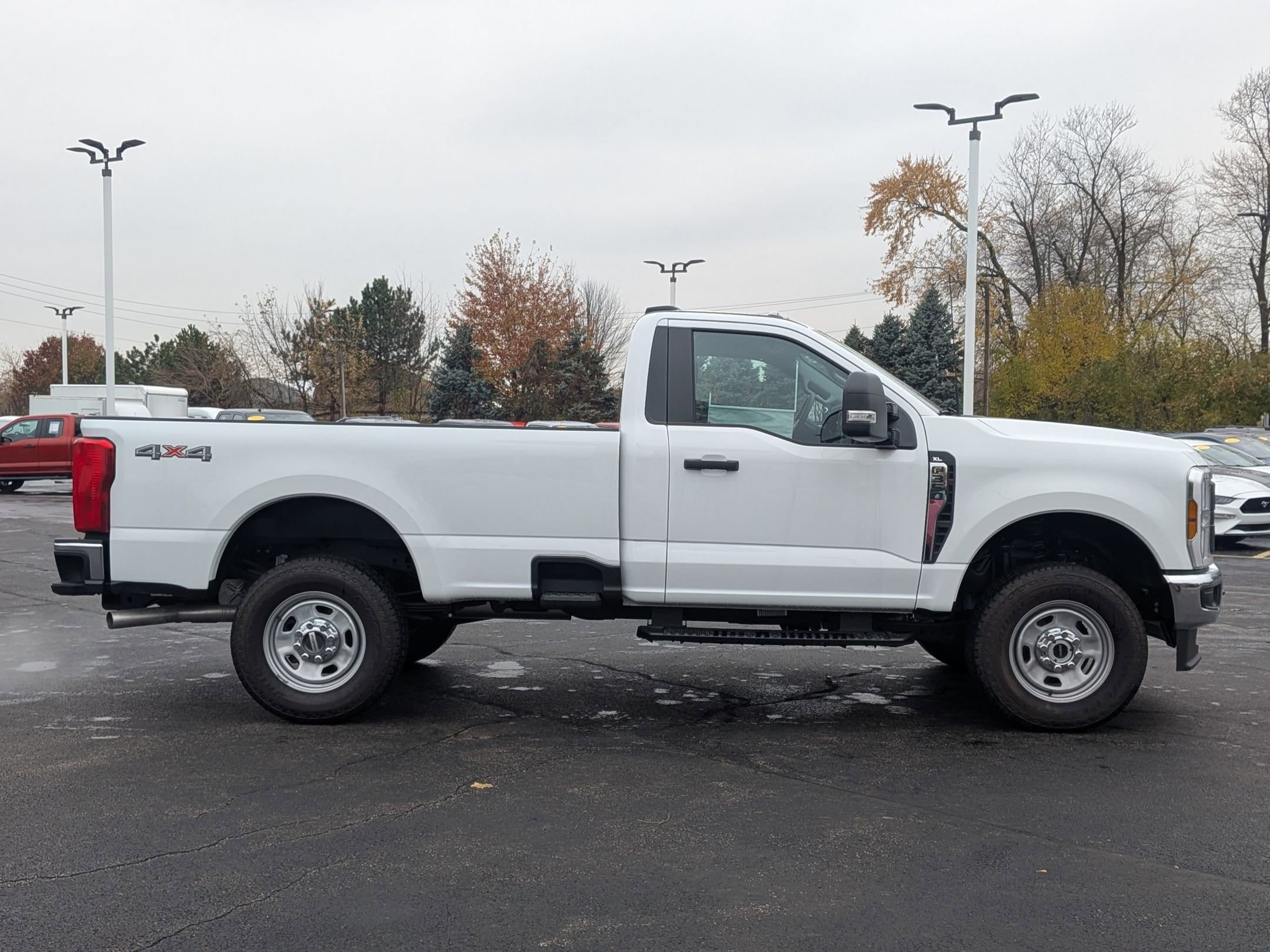 2025 FORD F-350 - Image 4