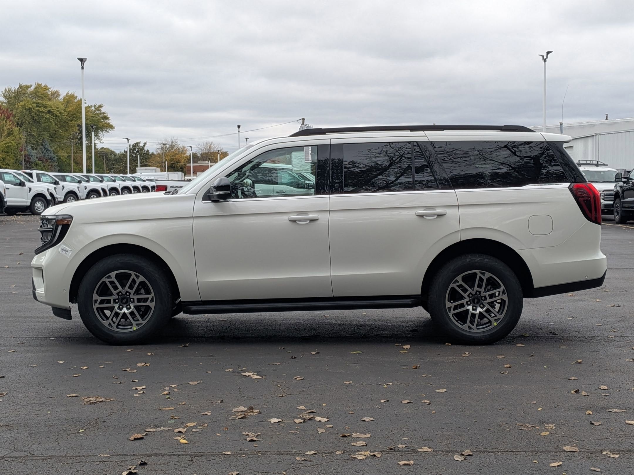 2025 FORD EXPEDITION - Image 8