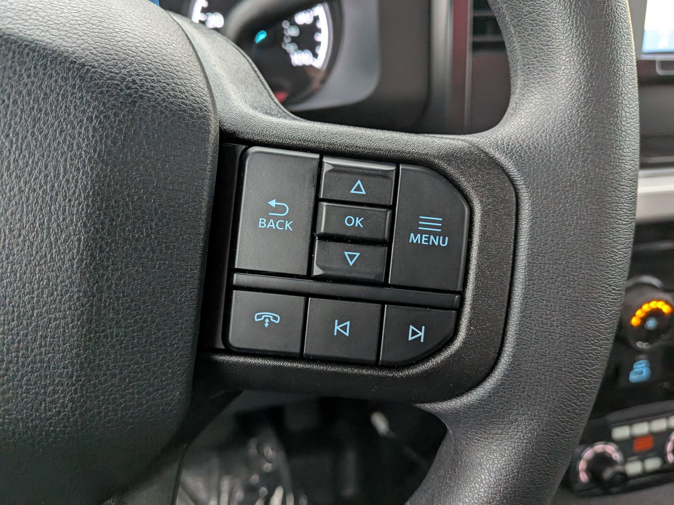 2025 FORD F-350 - Image 16