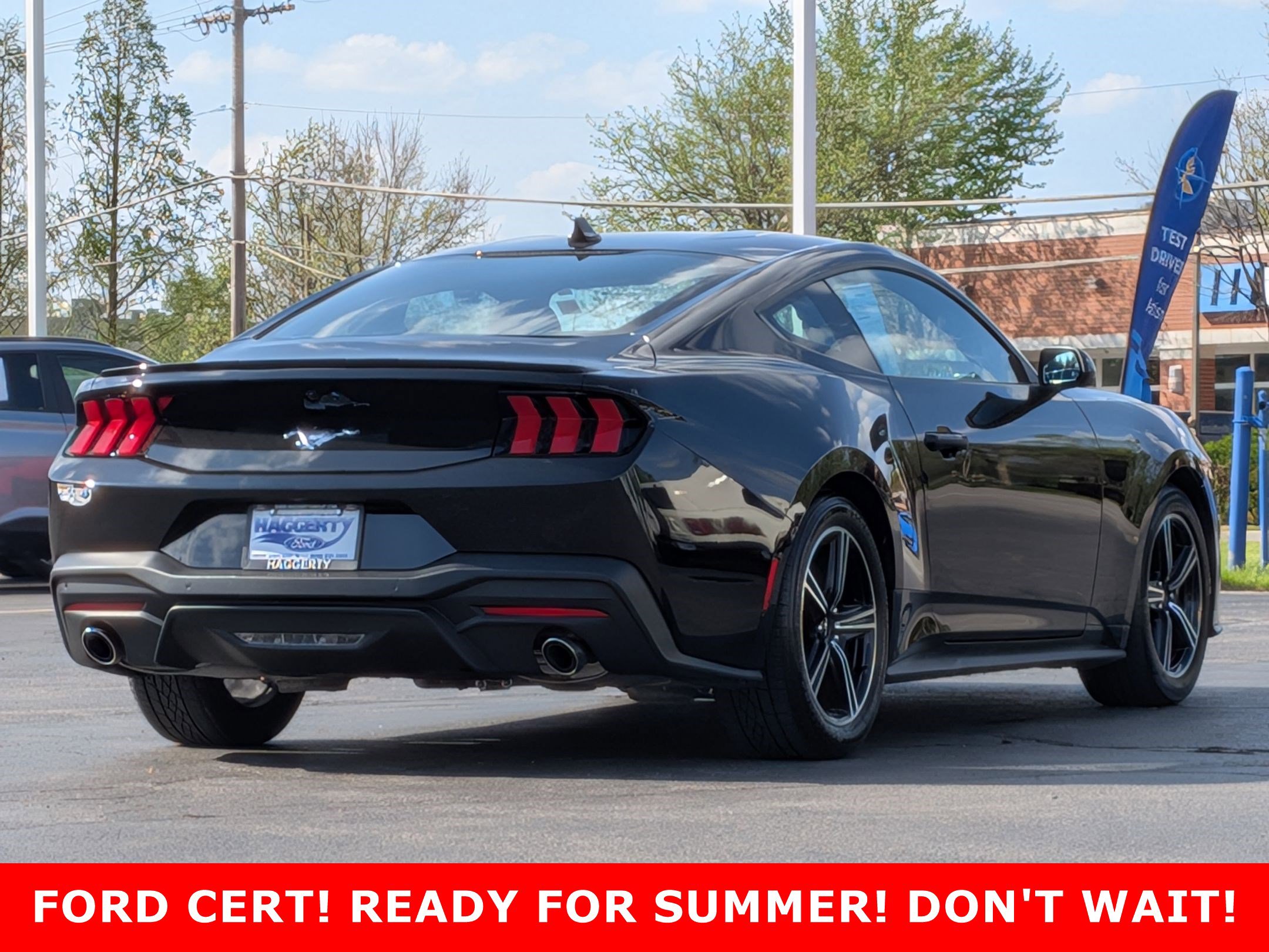 2025 Ford Mustang EcoBoost Premium - Photo 5