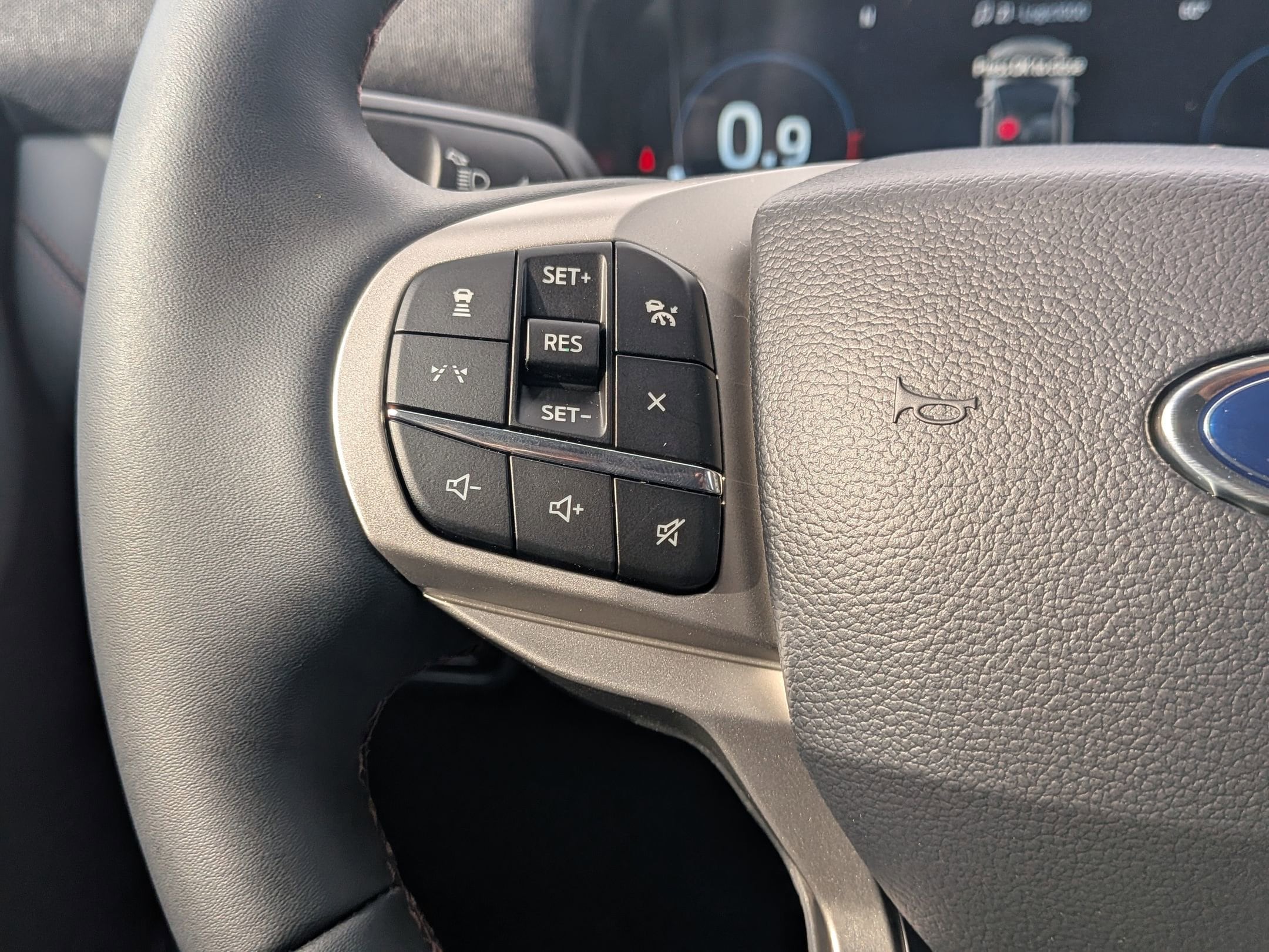 2026 FORD EXPLORER - Image 14