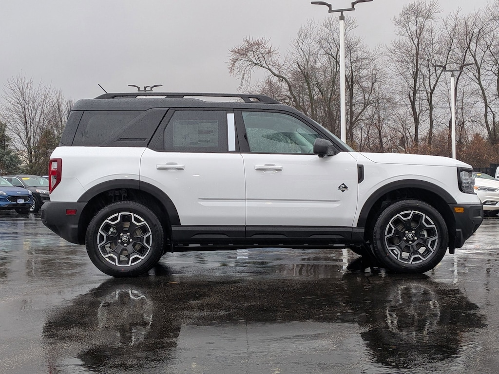 New 2025 Ford Bronco Sport Outer Banks 4x4 SUV