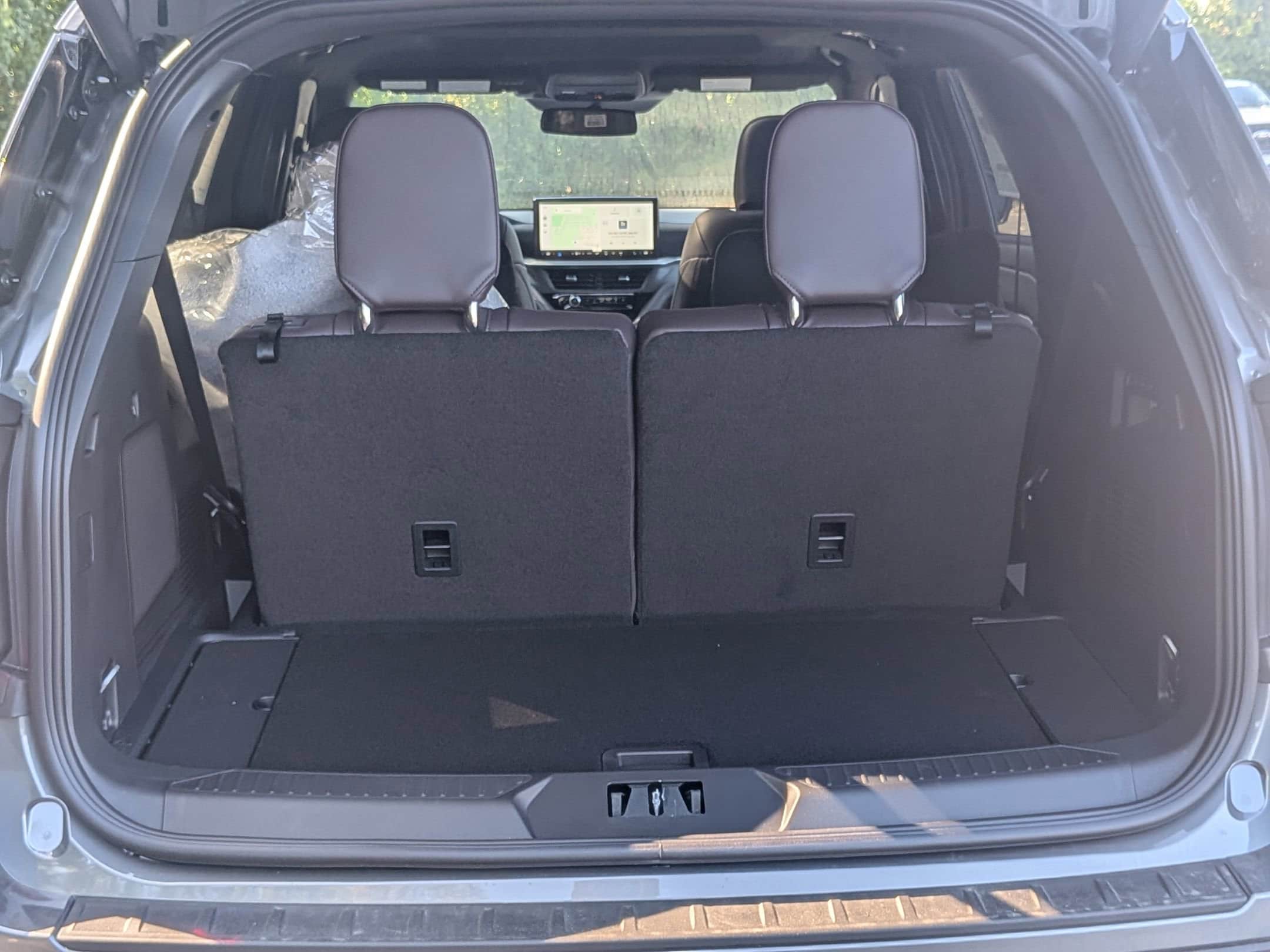 2025 FORD EXPLORER - Image 25