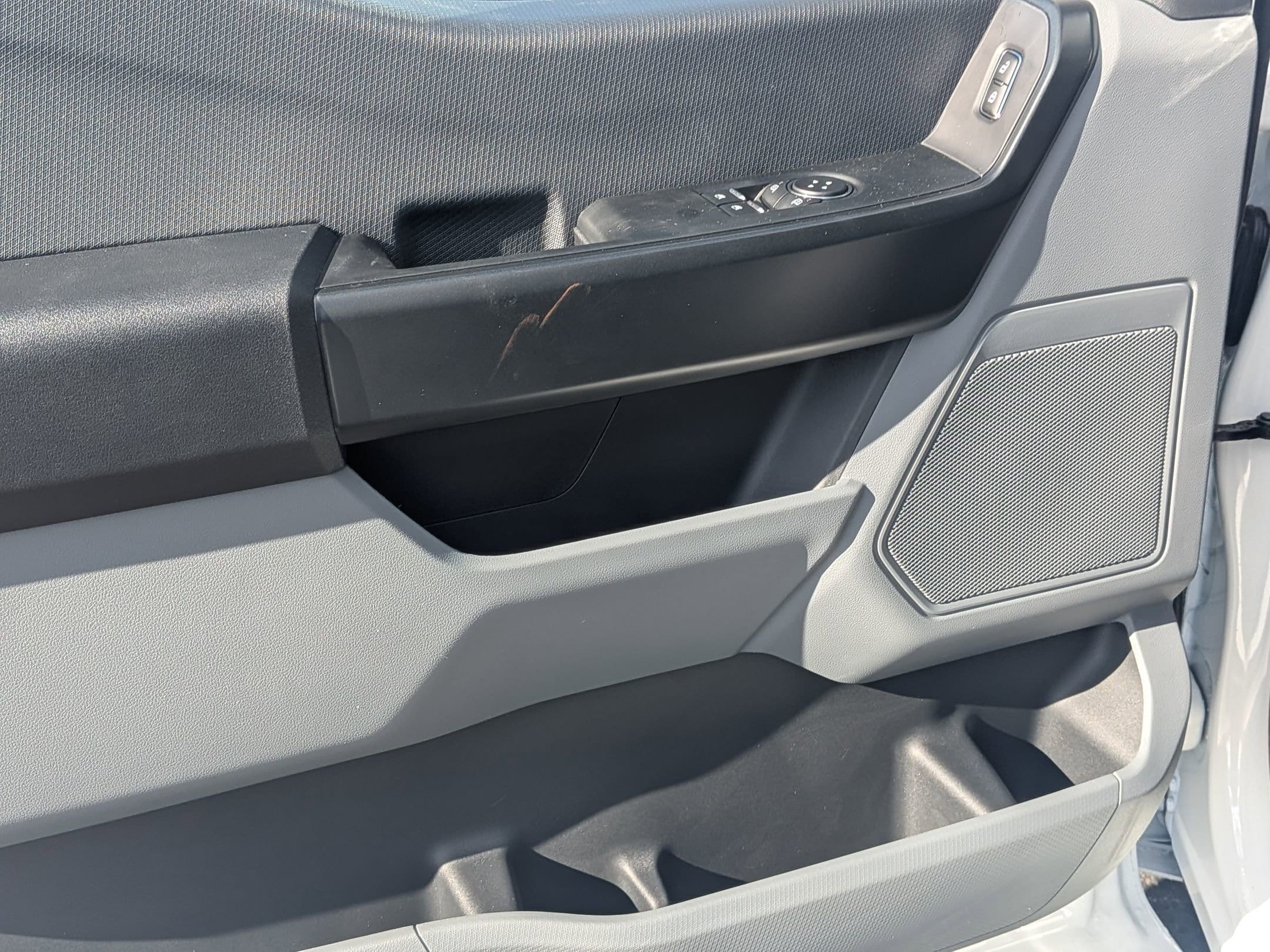 2025 FORD F-150 - Image 12