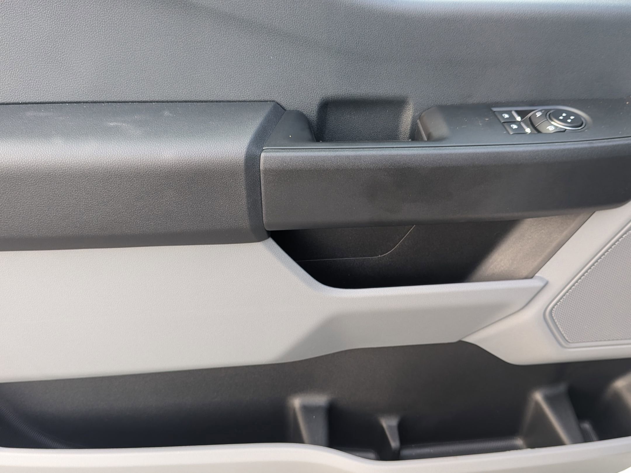 2026 FORD F-350 - Image 11