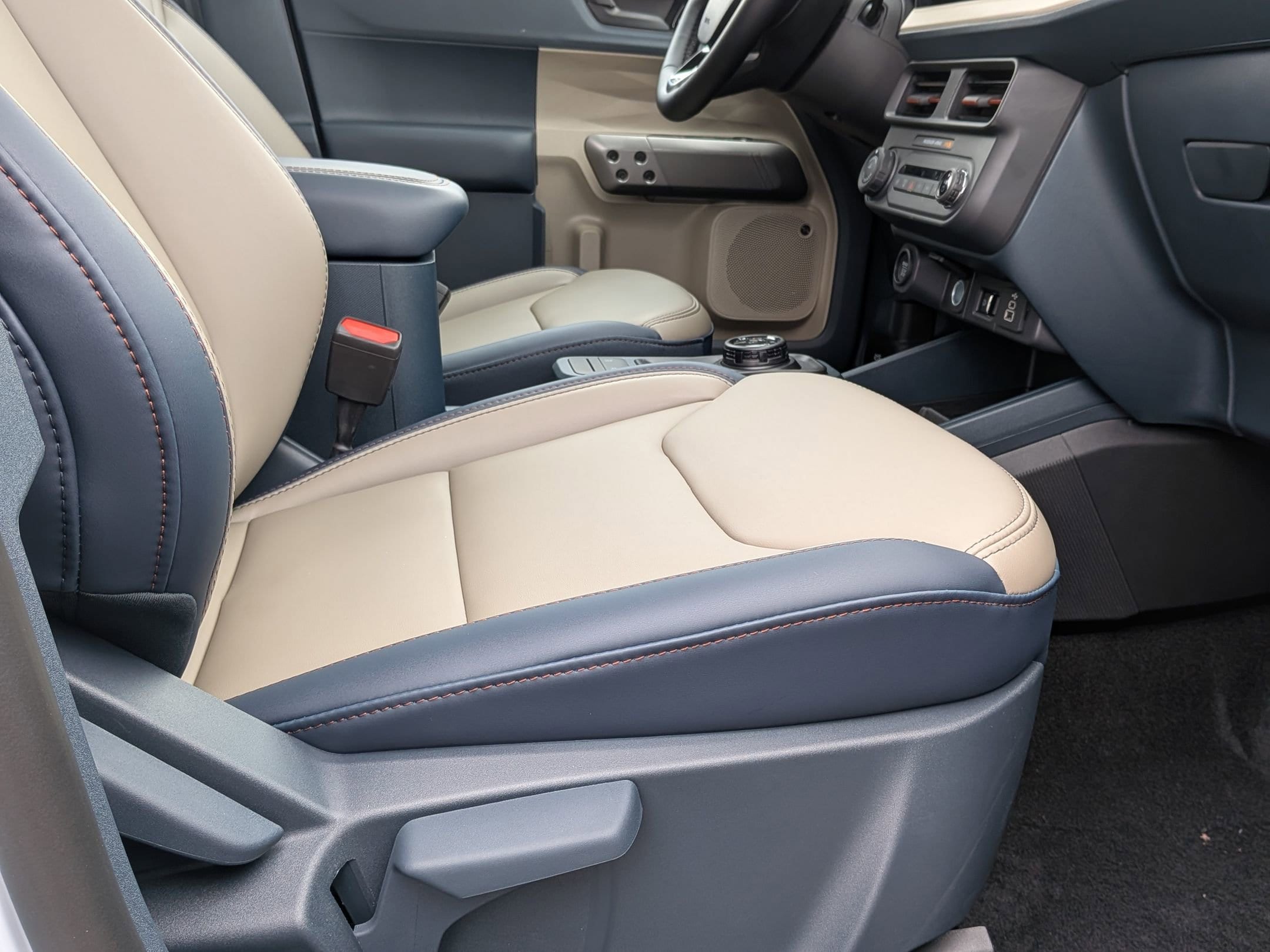 2025 FORD MAVERICK - Image 28