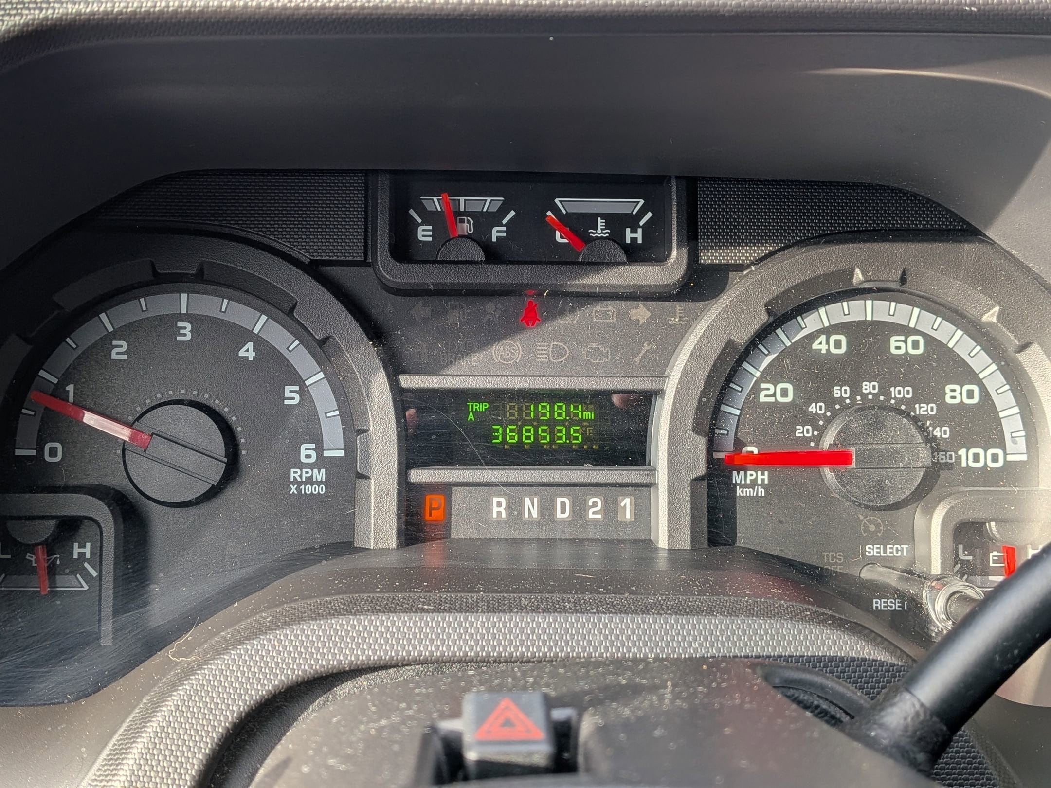 2011 FORD E-150 - Image 13