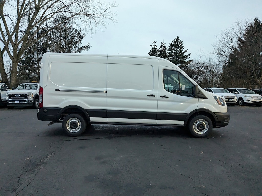 New 2024 Ford Transit T-250 148 Med Rf 9070 GVWR AWD T-250 148 Med Rf 9070 GVWR AWD
