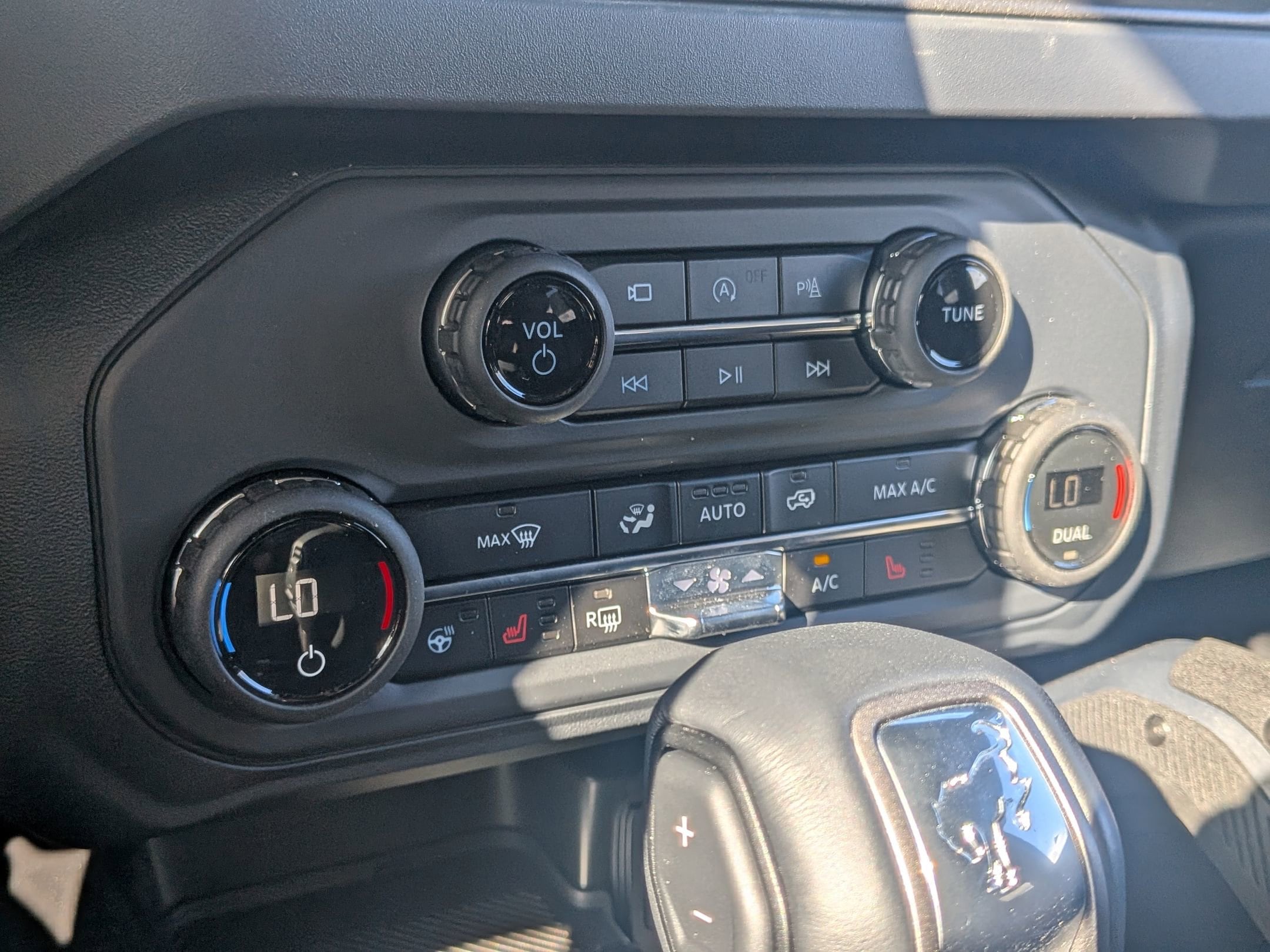 2025 FORD BRONCO - Image 18