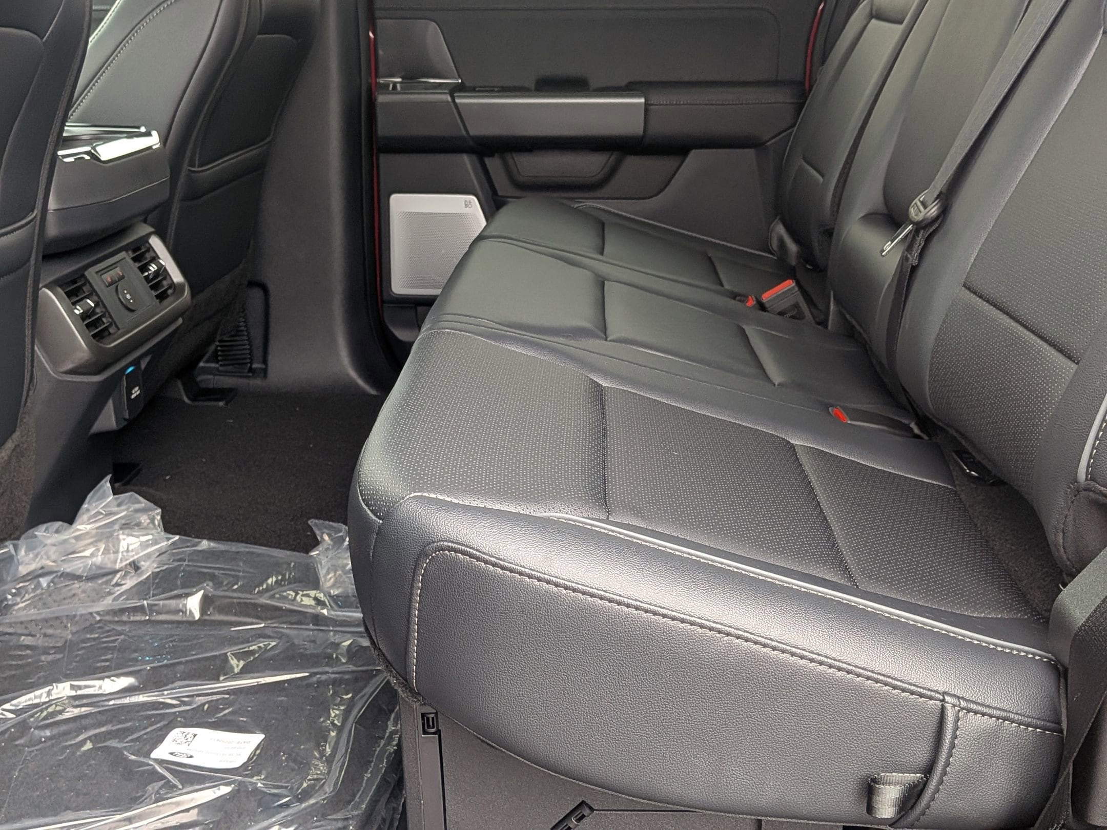 2025 FORD F-150 - Image 23