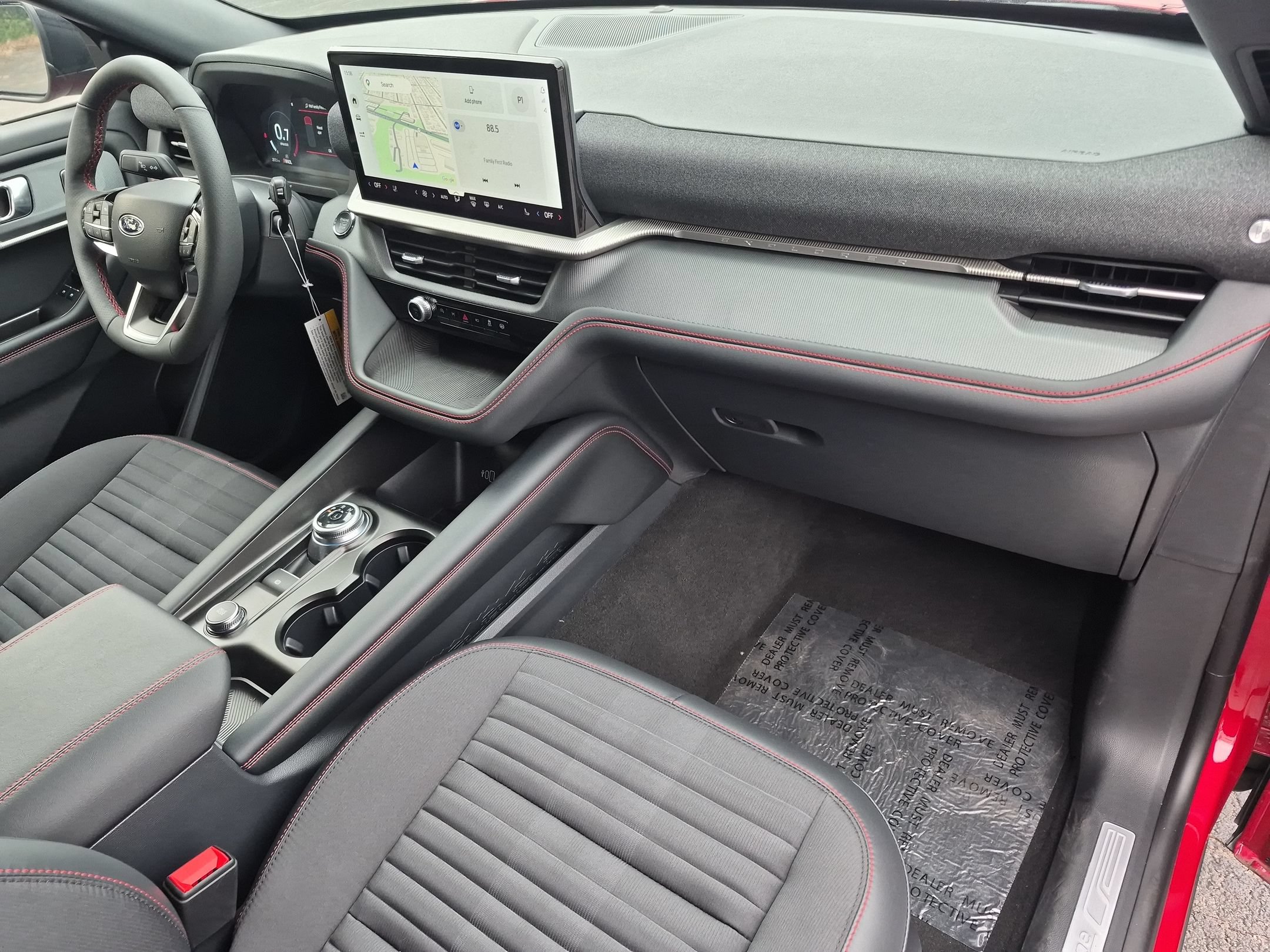 2026 Ford Explorer ST-Line - Photo 32
