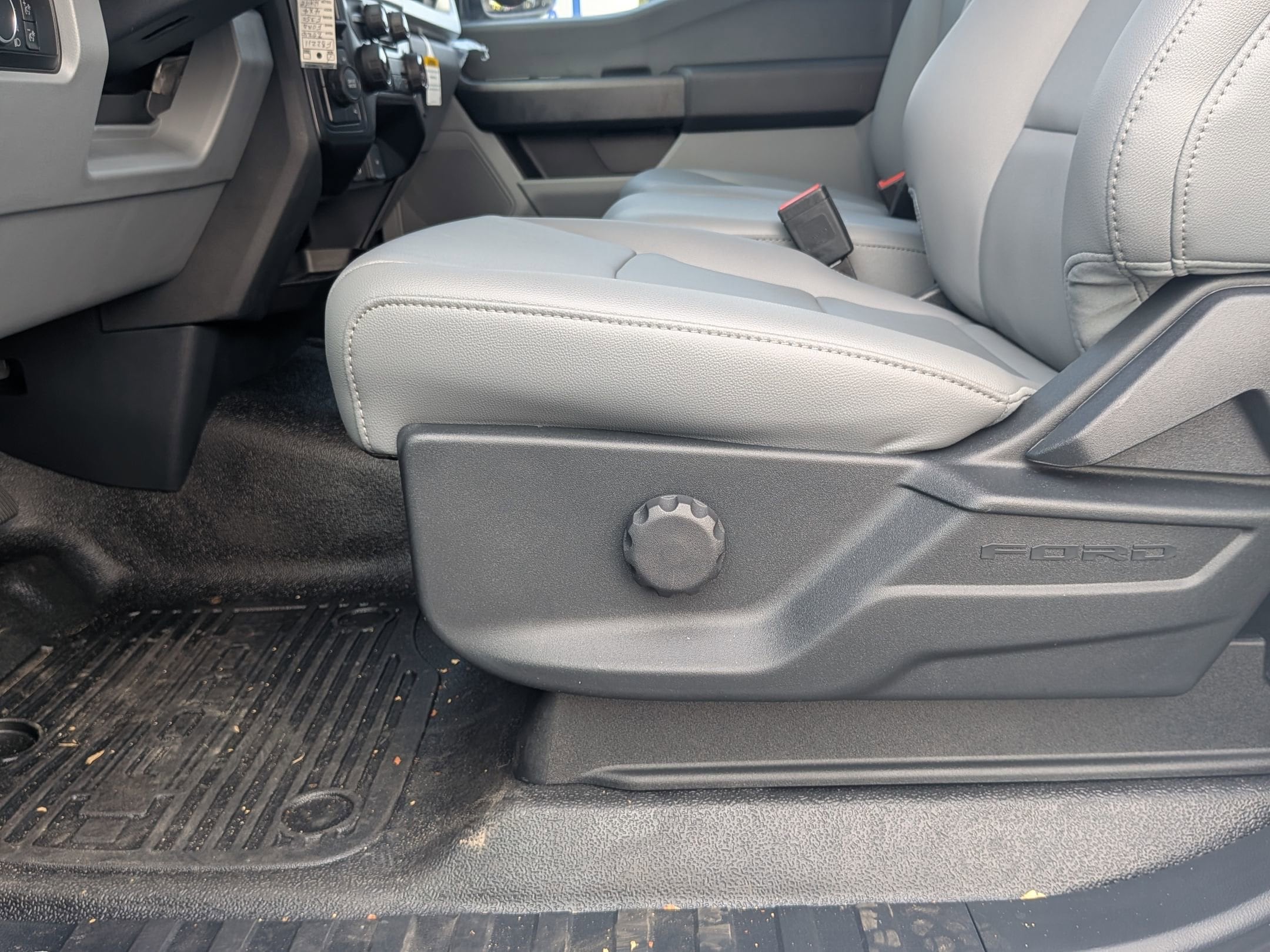 2026 FORD F-350 - Image 10