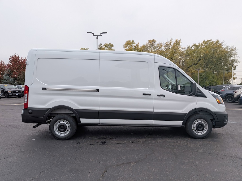 New 2026 Ford Transit T-250 148 Med Rf 9150 GVWR RWD T-250 148 Med Rf 9150 GVWR RWD