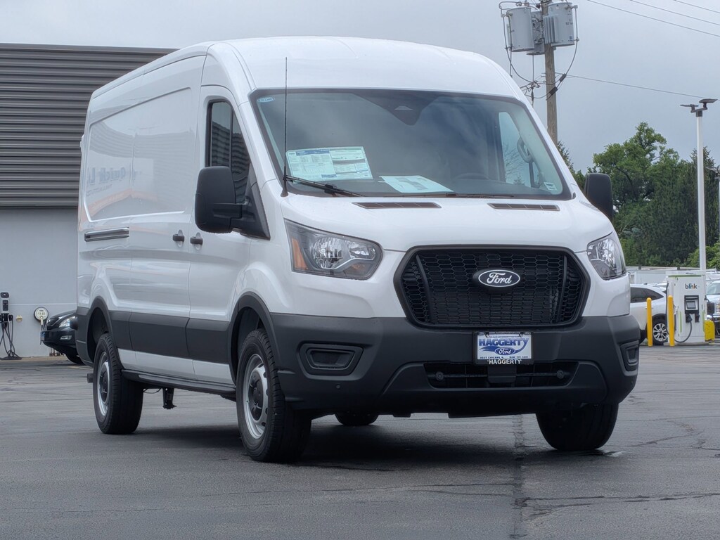 New 2026 Ford Transit T-250 148 Med Rf 9150 GVWR RWD T-250 148 Med Rf 9150 GVWR RWD