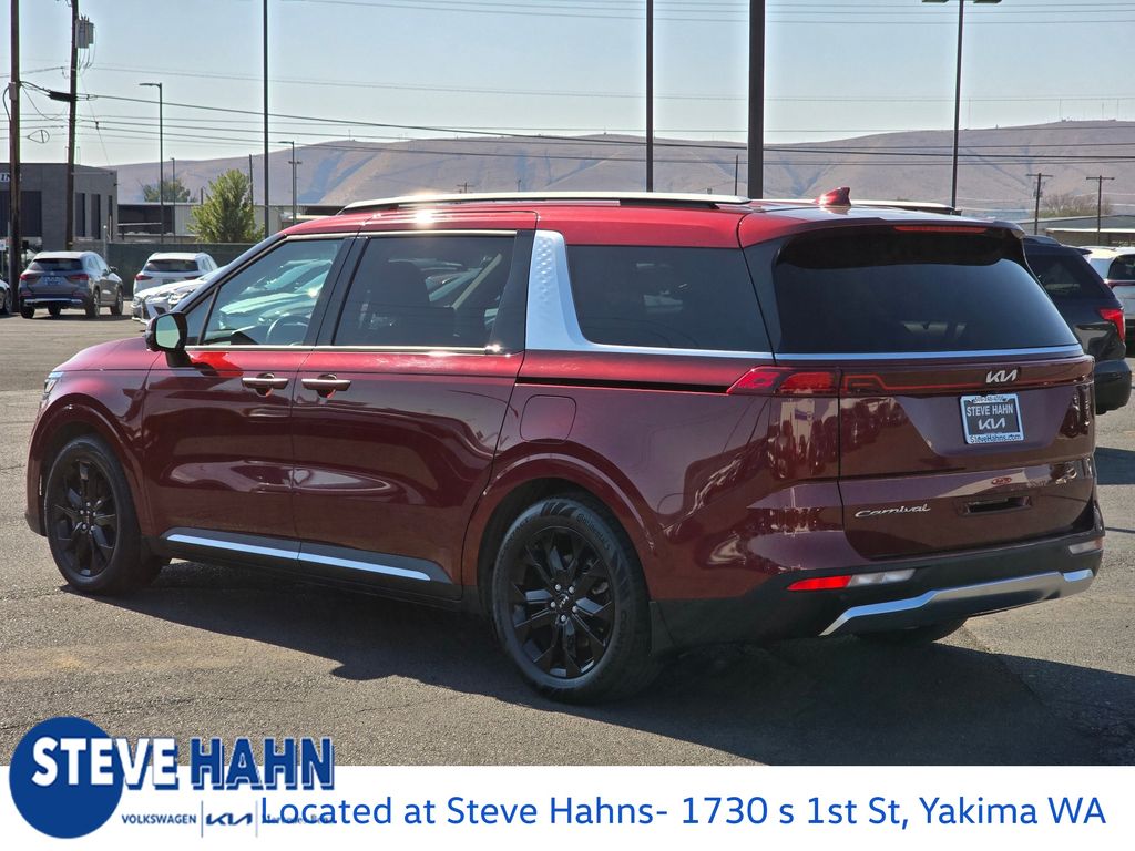 2022 Kia Carnival SX Prestige photo 3