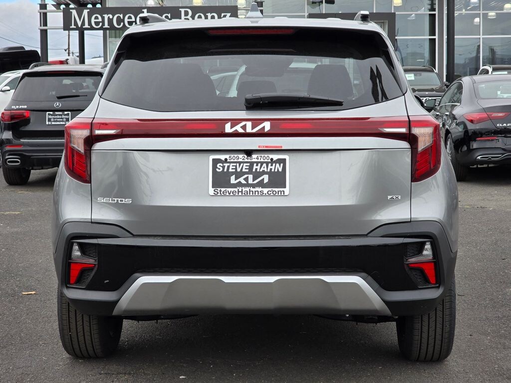 New 2026 Kia Seltos S SUV