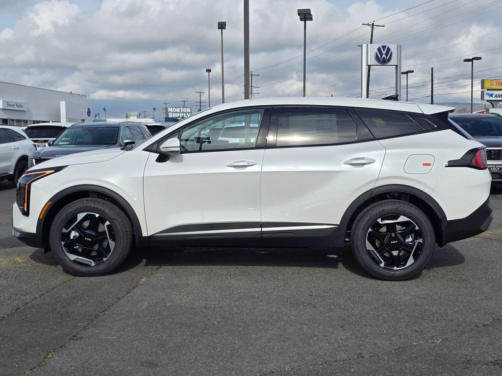 New 2026 Kia Sportage Hybrid S SUV