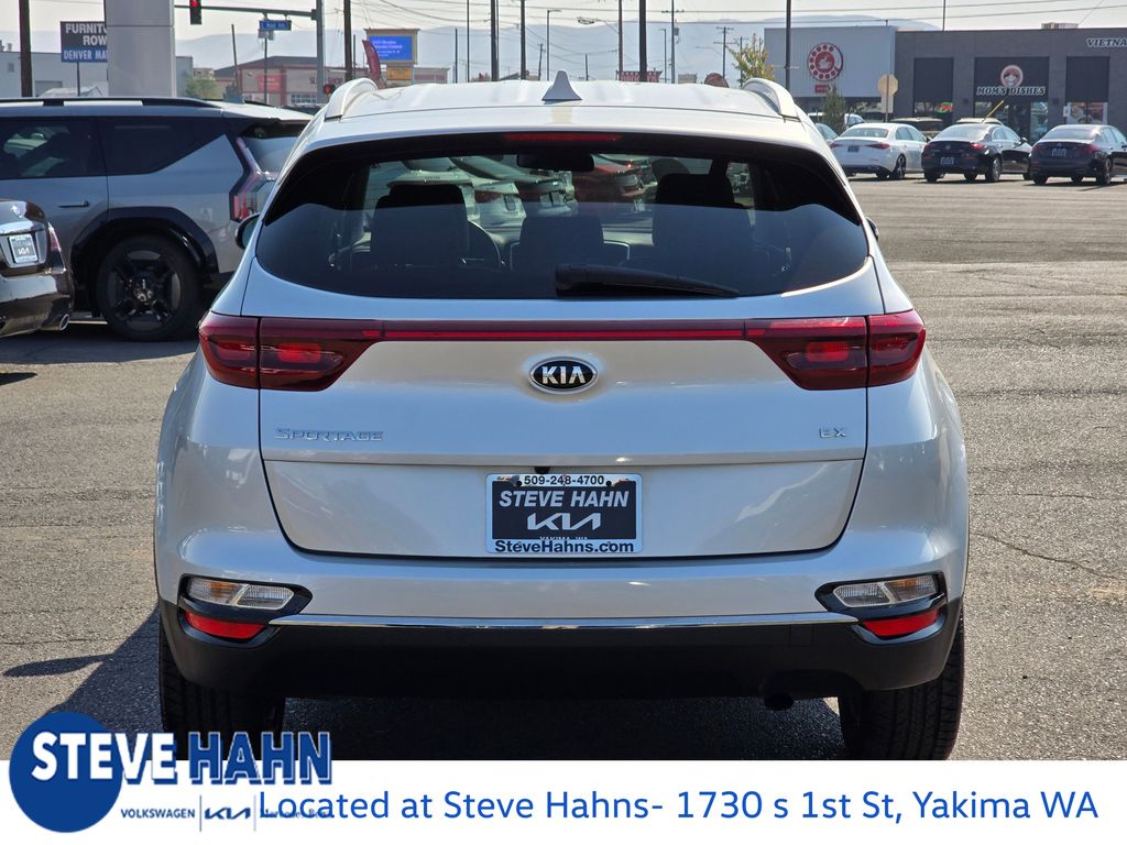 2020 Kia Sportage EX photo 3