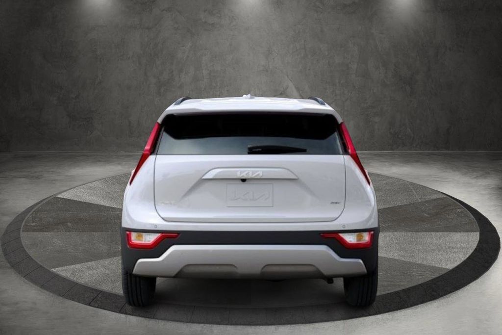 2024 Kia Niro Plug-In Hybrid EX photo 4