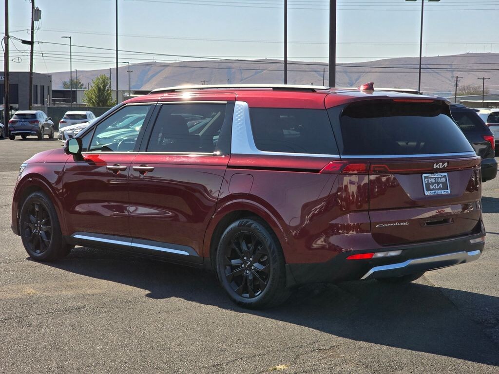Used 2022 Kia Carnival SX Prestige MPV