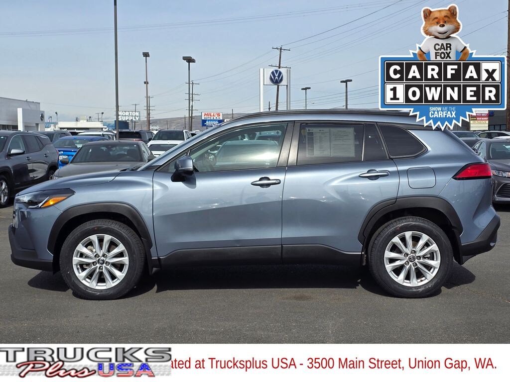 Used 2024 Toyota Corolla Cross LE SUV