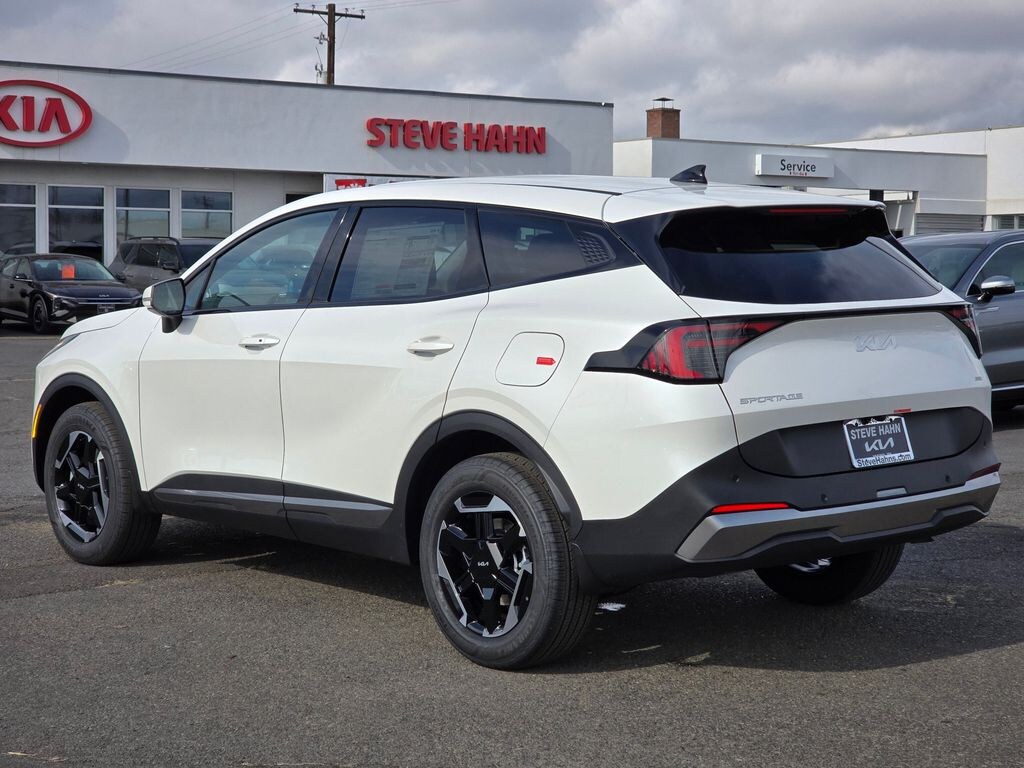 New 2026 Kia Sportage Hybrid S SUV