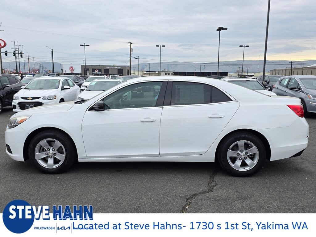 Used 2016 Chevrolet Malibu Limited LS w/1FL Sedan
