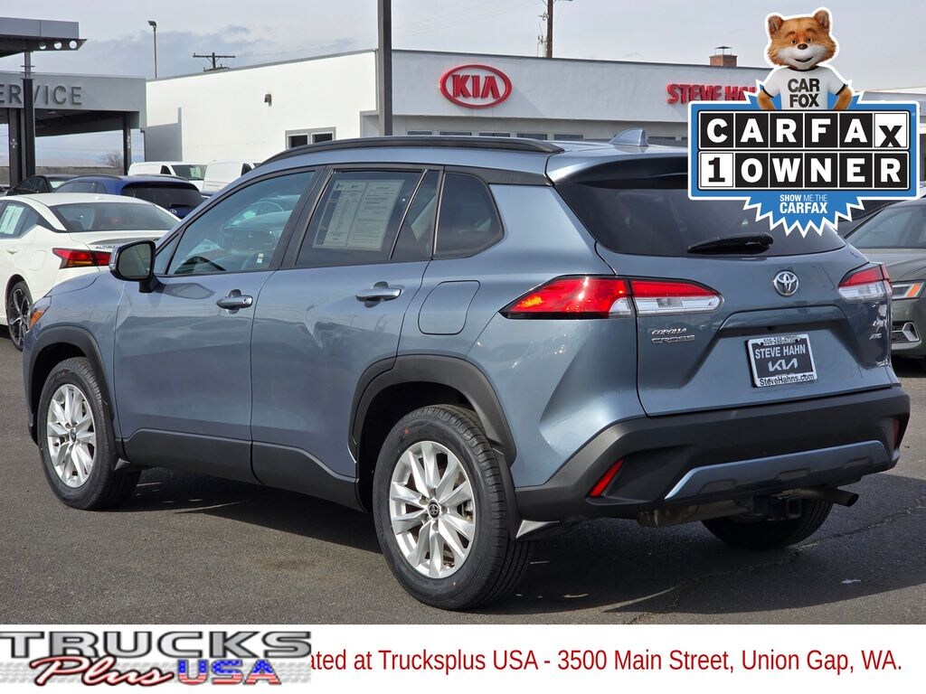 Used 2024 Toyota Corolla Cross LE SUV