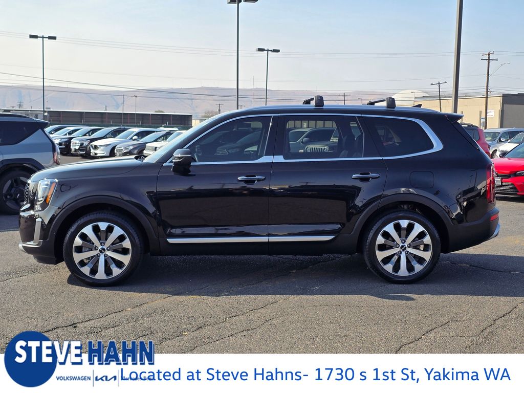 2022 Kia Telluride S photo 2
