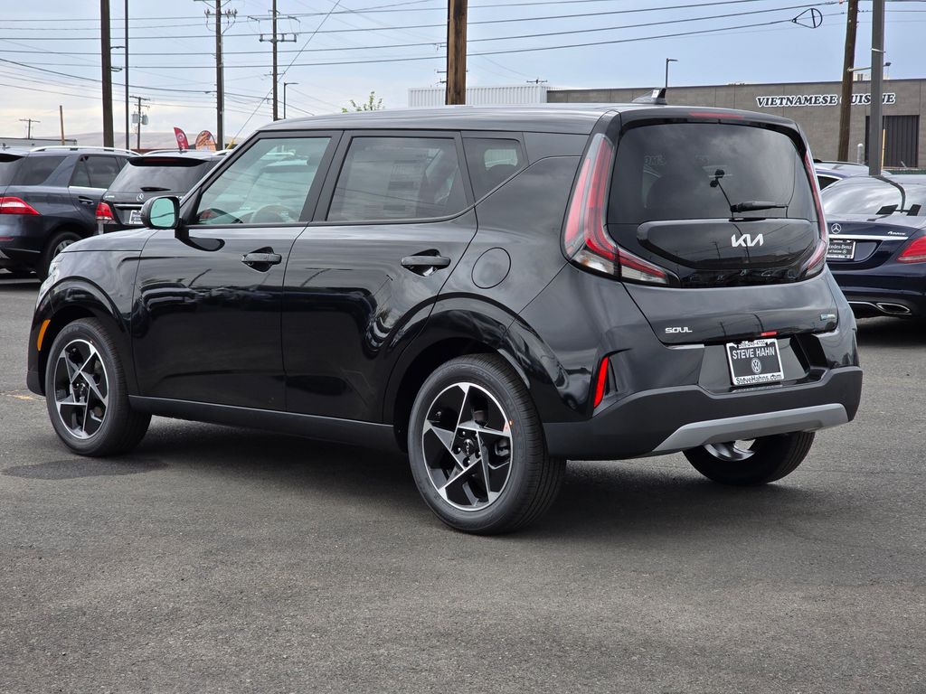 2025 Kia Soul EX photo 3