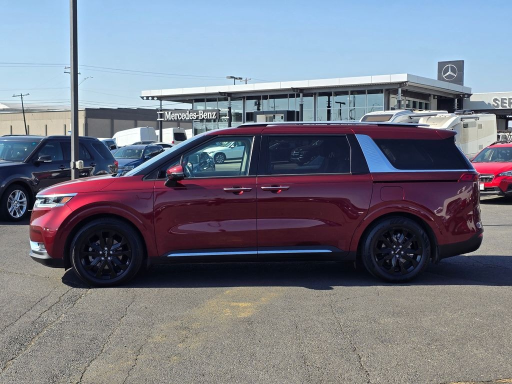 Used 2022 Kia Carnival SX Prestige MPV