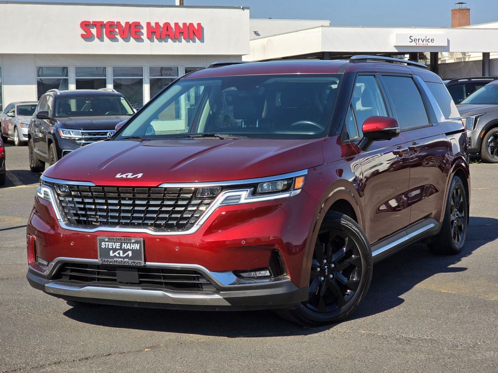 2022 Kia Carnival SX Prestige's photo