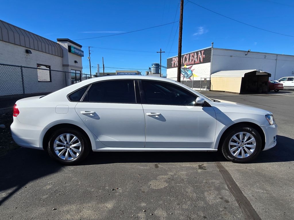 Used 2014 Volkswagen Passat 1.8T Wolfsburg Edition w/PZEV Sedan