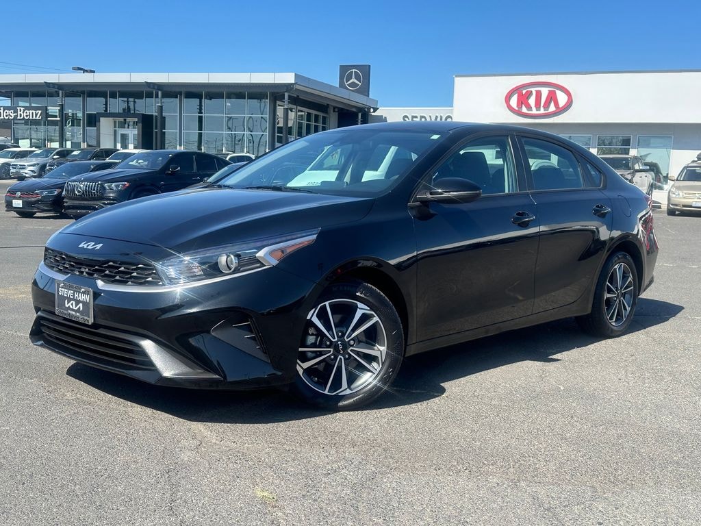 Used 2023 Kia Forte LXS Sedan