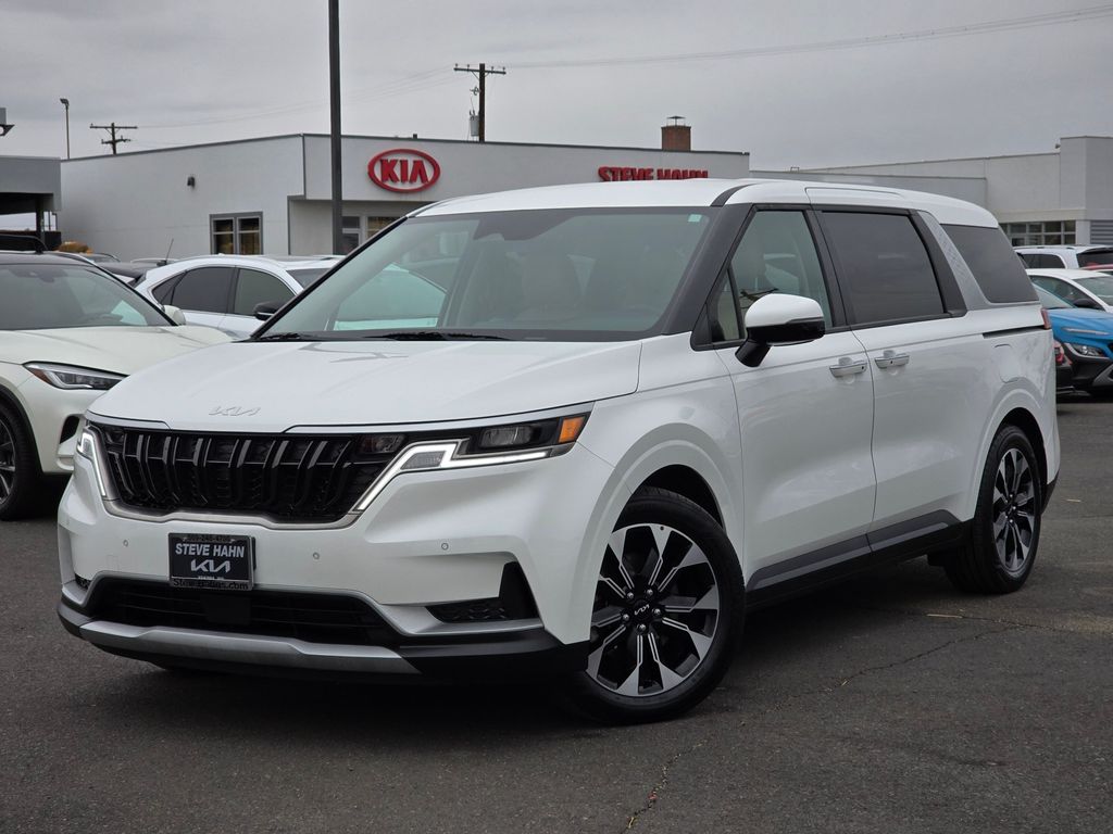 2024 Kia Carnival EX