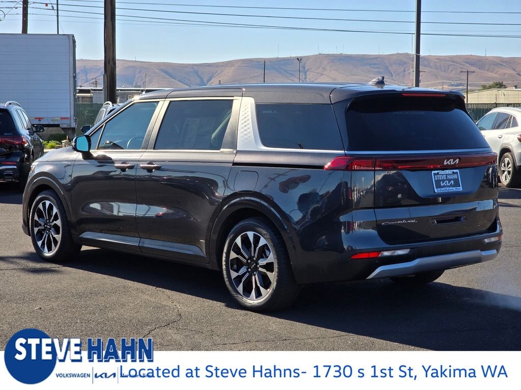 Used 2022 Kia Carnival EX MPV