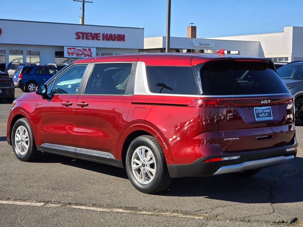 Used 2024 Kia Carnival LX MPV