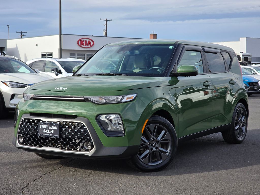 2022 Kia Soul EX's photo