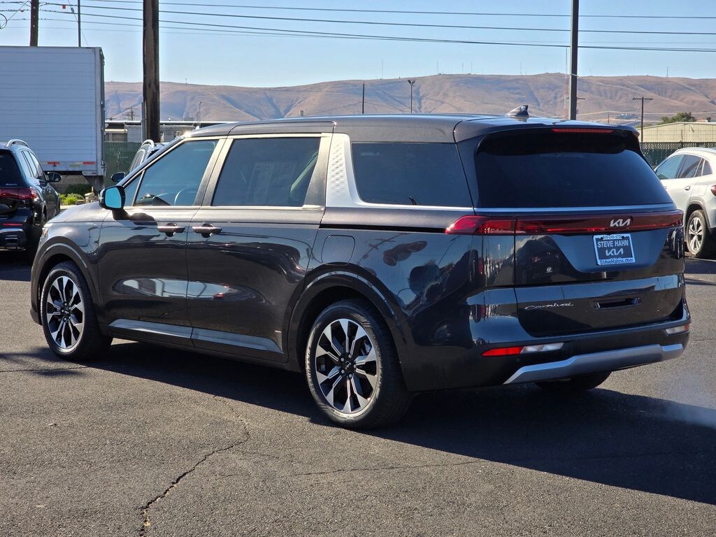 Used 2022 Kia Carnival EX MPV