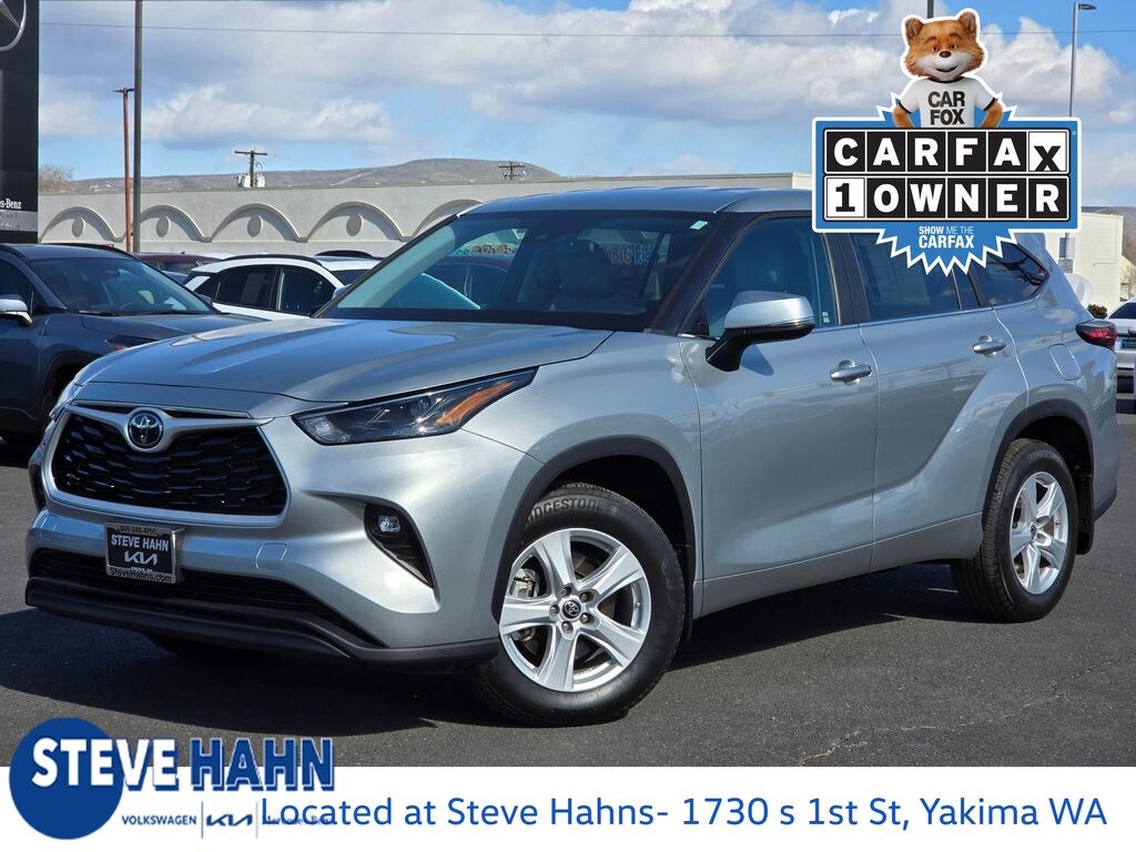 Used 2024 Toyota Highlander LE SUV