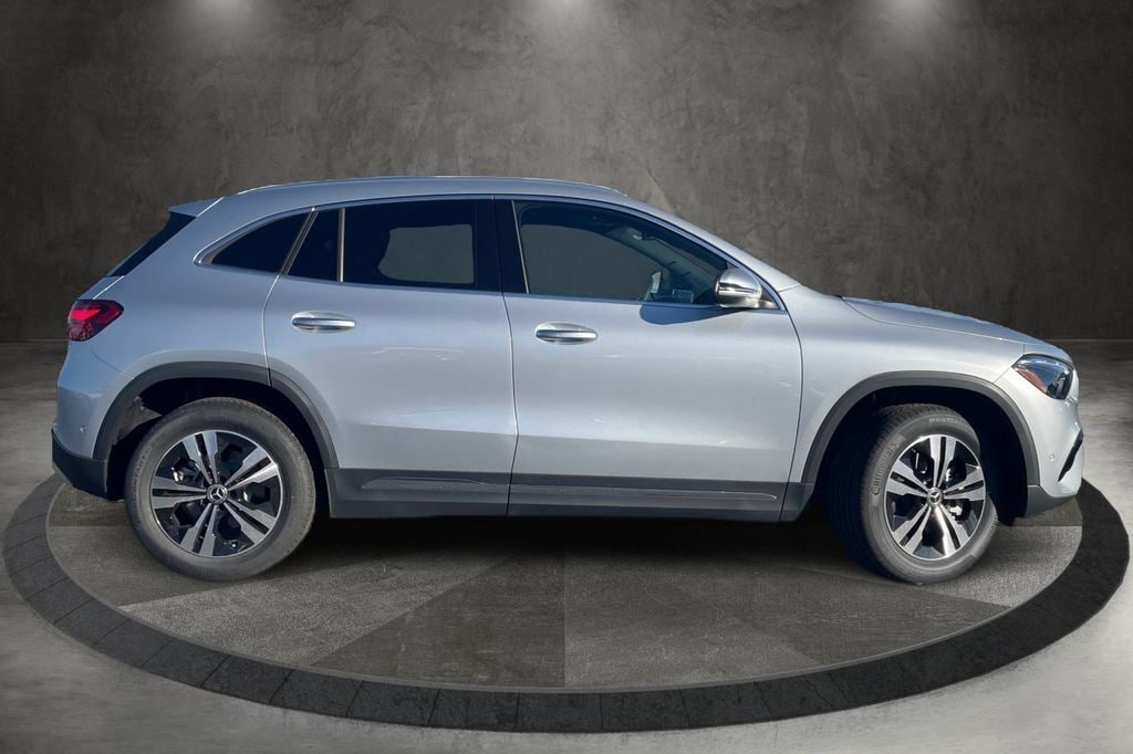 New 2025 Mercedes-Benz GLA 250 4MATIC SUV