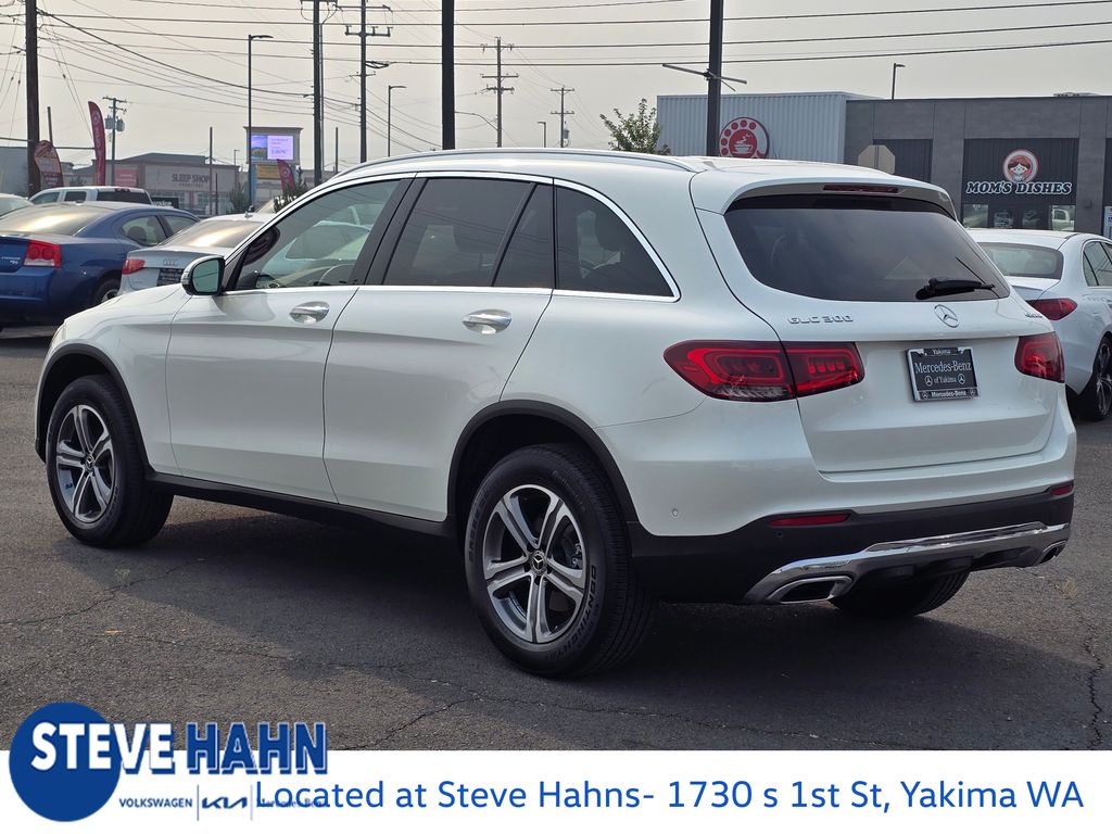 2020 Mercedes Benz GLC 300 photo 2