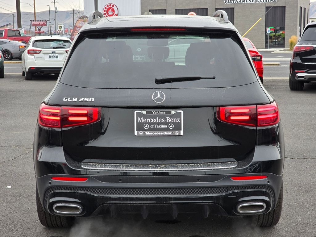 New 2024 Mercedes-Benz GLB 250 SUV