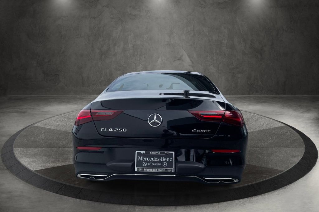 2025 Mercedes Benz CLA 250 4MATIC photo 4