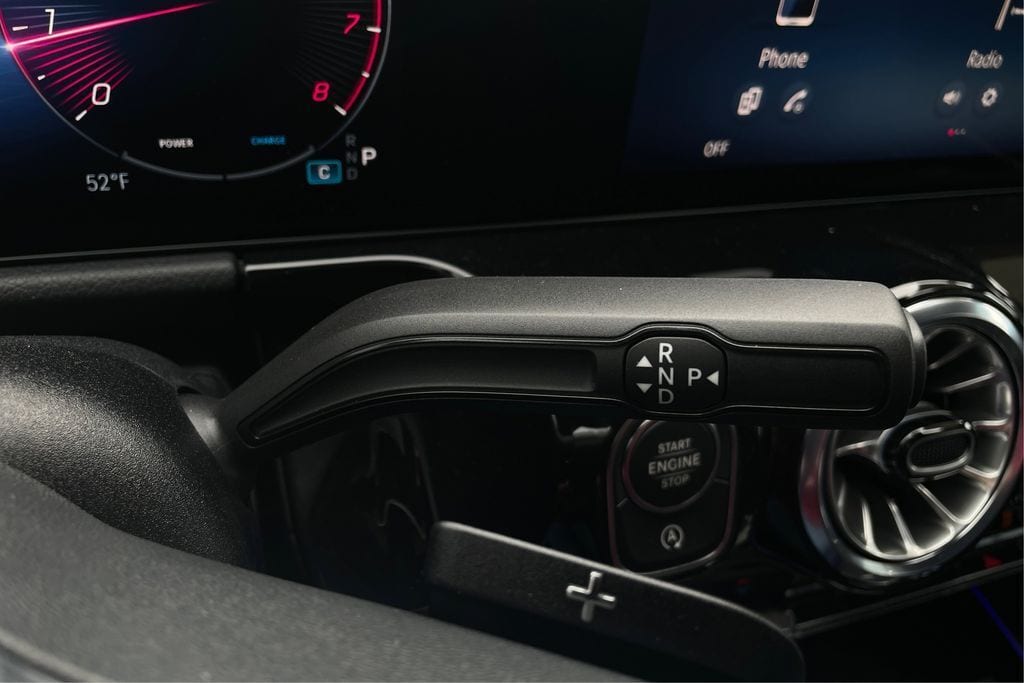2025 Mercedes Benz GLA 250 photo 5