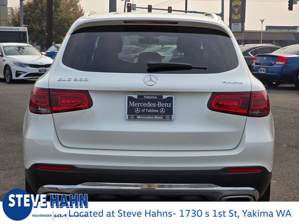 2020 Mercedes Benz GLC 300 photo 3