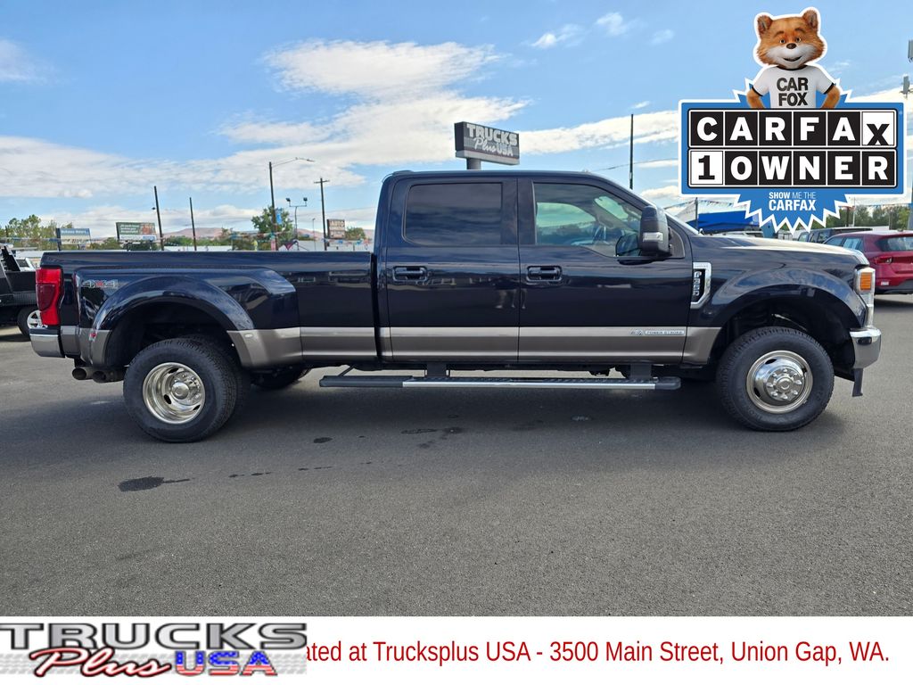 2021 Ford F-350 Lariat photo 2